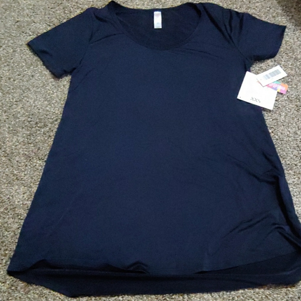 Lularoe classic tee